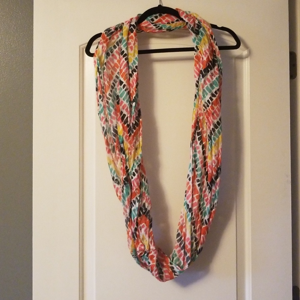 Infinity scarf - Picture 2 of 2